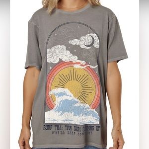 O’Neill Surf Till graphic oversized tshirt for women. Like new. Size small.